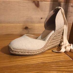 Cream colored wedges